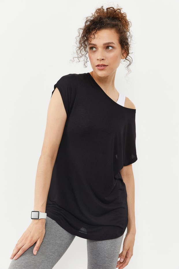 Siyah Basic Kısa Kol Rahat Form O Yaka Kadın T-Shirt - 97151