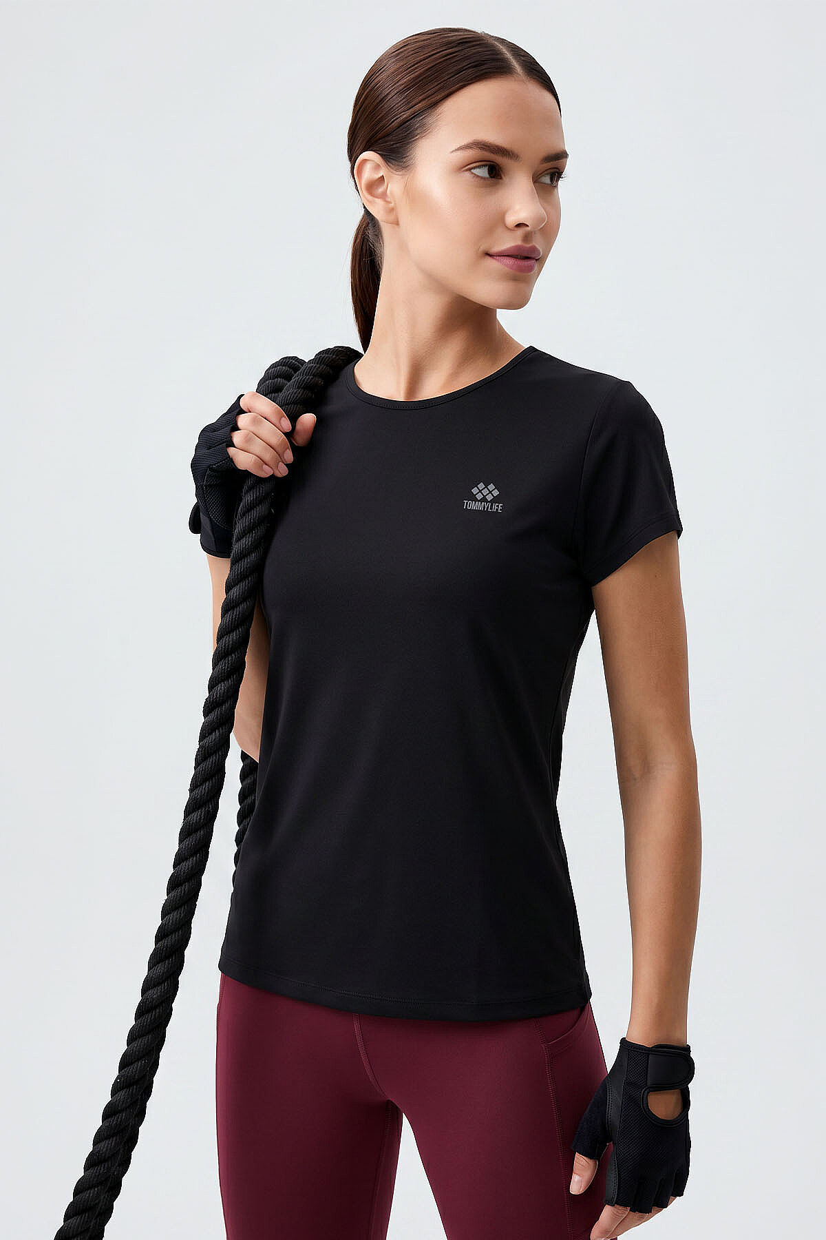 Siyah Basic Kısa Kol Standart Kalıp O Yaka Kadın T-Shirt - 97144 - TOMMYLIFE (1)