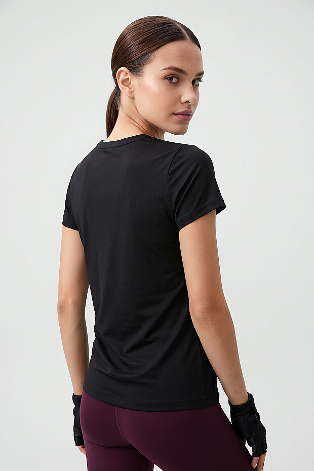 Siyah Basic Kısa Kol Standart Kalıp O Yaka Kadın T-Shirt - 97144 - 5