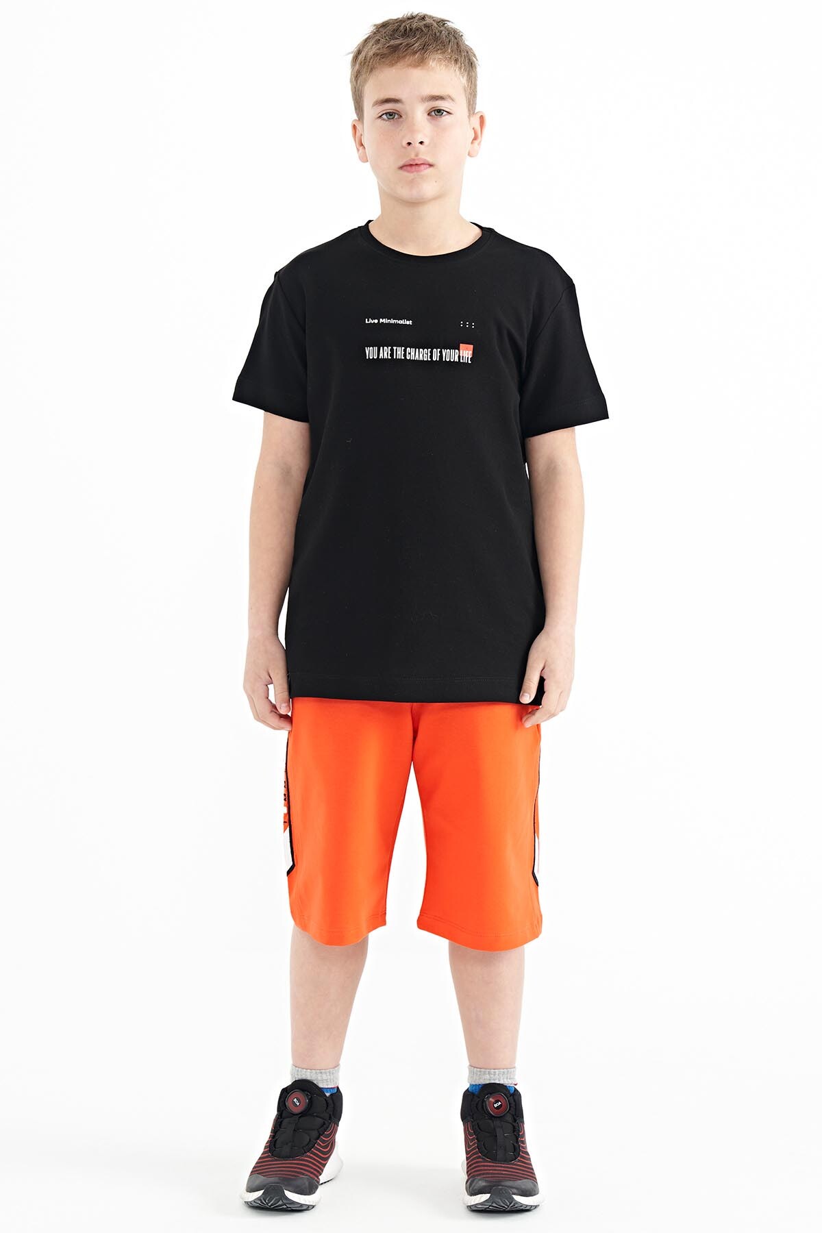 Siyah Baskı Detaylı O Yaka Standart Kalıp Erkek Çocuk T-Shirt - 11117 - TOMMYLIFE (1)