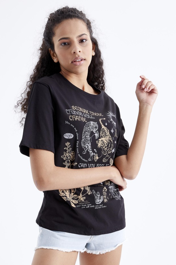 Siyah Baskılı O Yaka Oversize Kadın T-Shirt - 97210