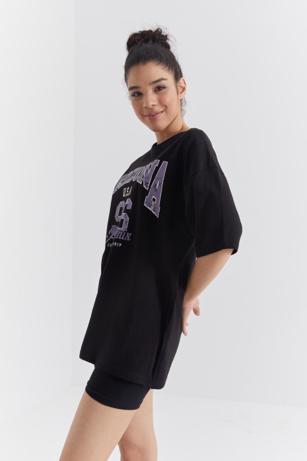 Siyah Büyük Yazı Baskılı O Yaka Oversize Düşük Omuz Kadın T-Shirt - 97218