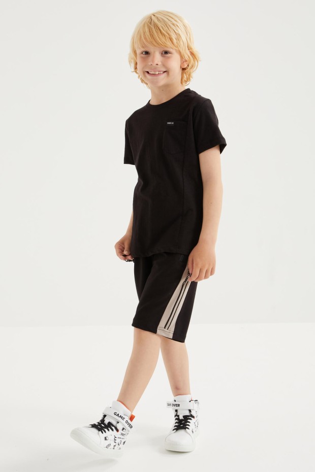 Siyah Cep Detaylı Basic Kısa Kol O Yaka Erkek Çocuk T-Shirt - 10857