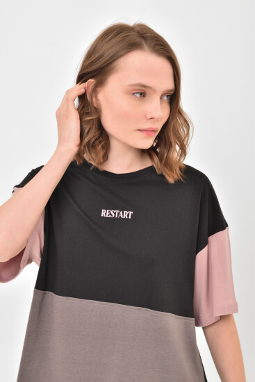 Siyah Çok Renkli O Yaka Oversize Kadın Basic T-Shirt - 02309 - Thumbnail