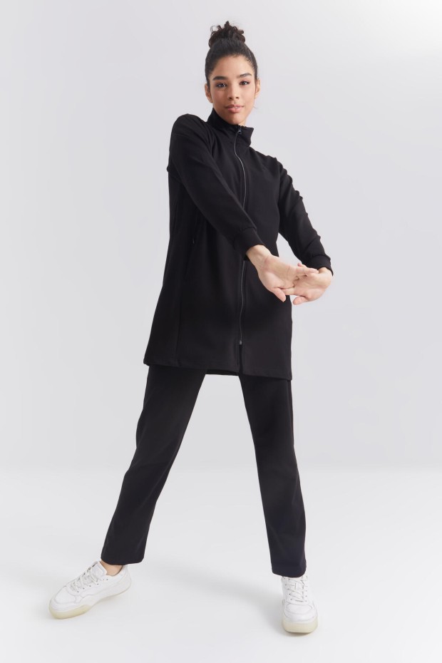 Siyah Dik Yaka Fermuarlı Rahat Form Klasik Paça Kadın Eşofman Tunik Takım - 95312