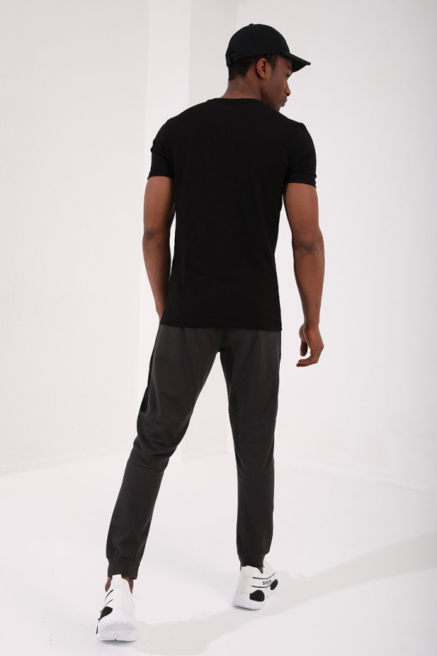 Siyah Göğüs Baskılı Koordinat Detaylı Standart Kalıp O Yaka Erkek T-Shirt - 87894