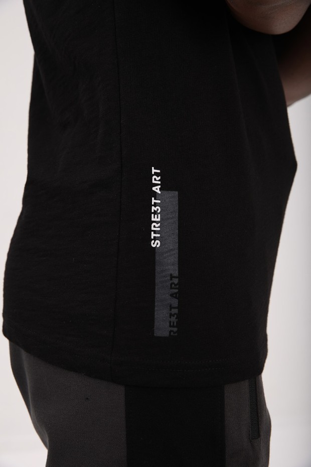 Siyah Göğüs Baskılı Koordinat Detaylı Standart Kalıp O Yaka Erkek T-Shirt - 87894