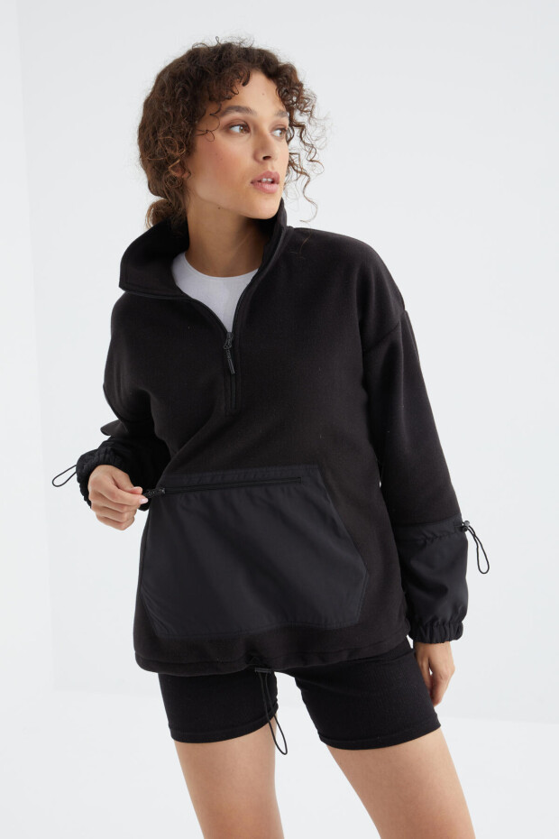 Siyah Etek Ucu Büzgülü Yarım Fermuarlı Oversize Kadın Polar Sweatshirt - 97238
