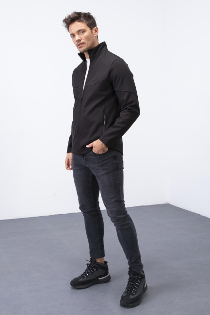 Siyah Fermuarlı Dik Yaka Su ve Rüzgar Geçirmez Softshell Erkek Mont - 88050 - TOMMYLIFE (1)