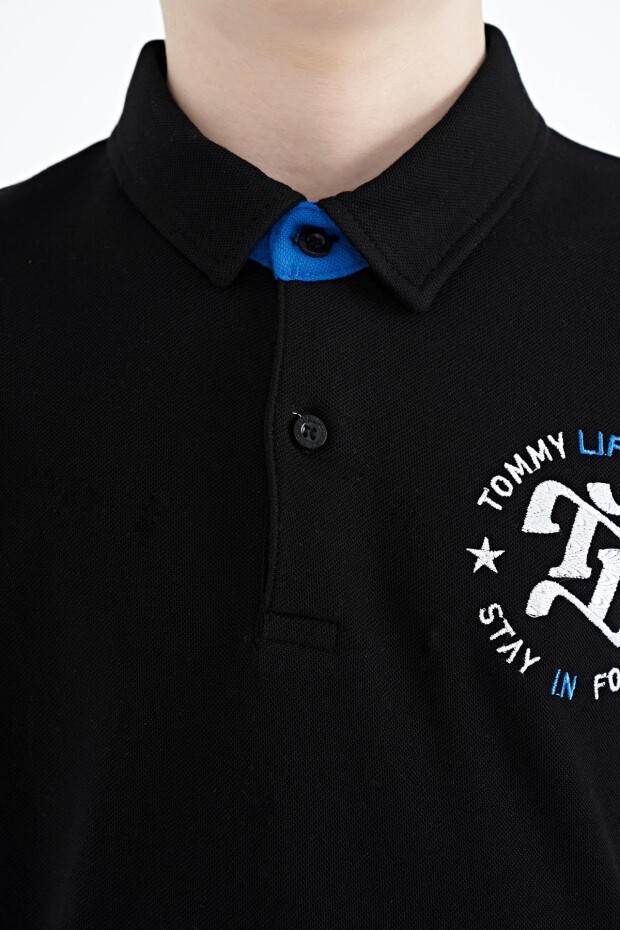 Siyah Kol Gögüs Nakış Detaylı Standart Kalıp Polo Yaka Erkek Çocuk T-Shirt - 11086