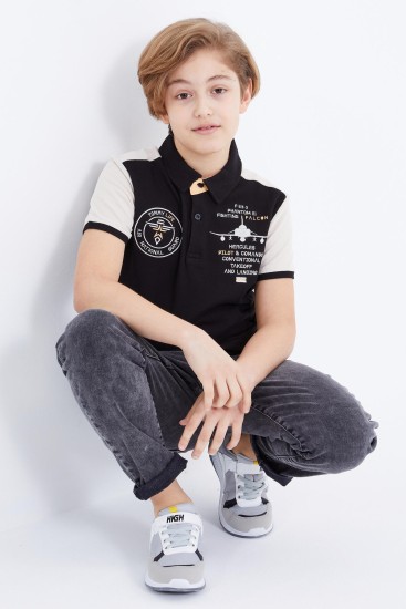 Siyah Nakış Detaylı Kısa Kollu Polo Yaka Erkek Çocuk T-Shirt - 10906 - TOMMYLIFE