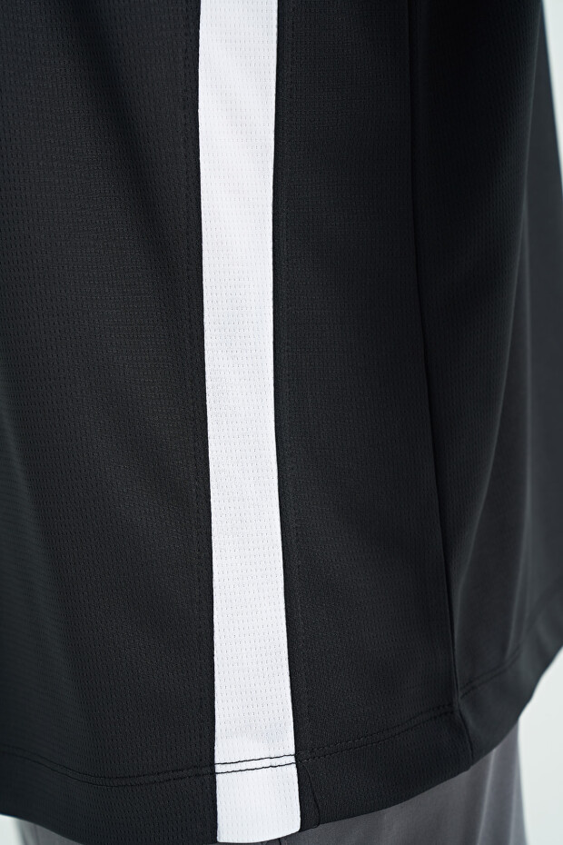 Siyah O Yaka Standart Kalıp Biyeli Aktif Spor Erkek T-Shirt - 88254