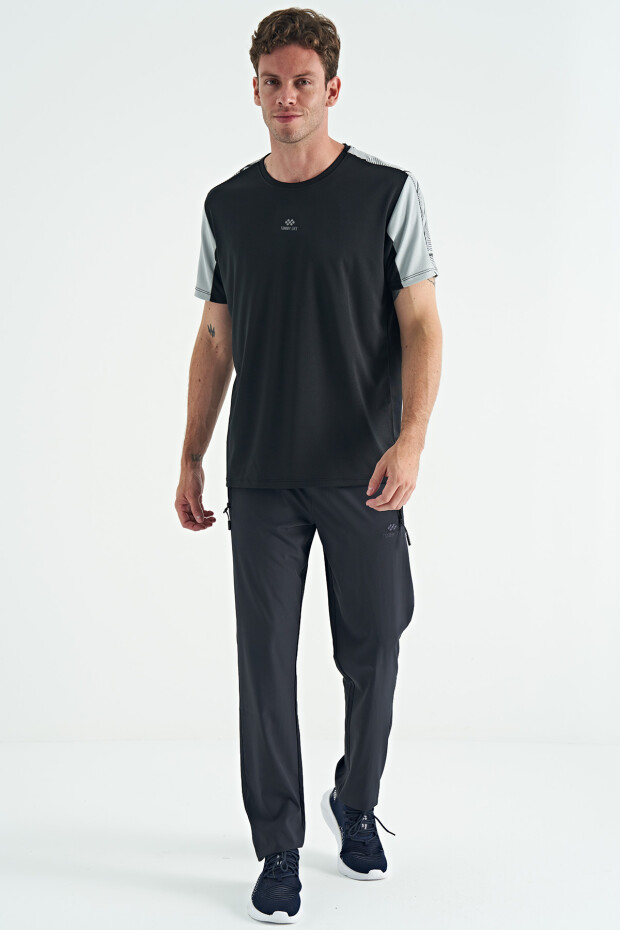 Siyah O Yaka Standart Kalıp Sırt Baskı Detaylı Aktif Spor Erkek T-Shirt - 88256