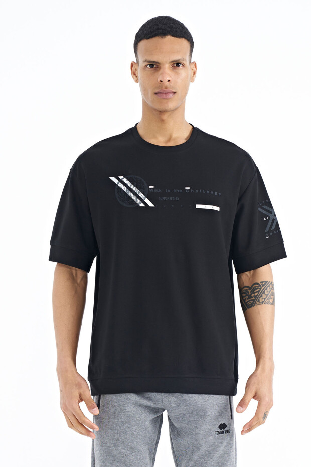 Siyah Ön ve Kol Baskı Detaylı O Yaka Oversize Erkek T-shirt - 88180