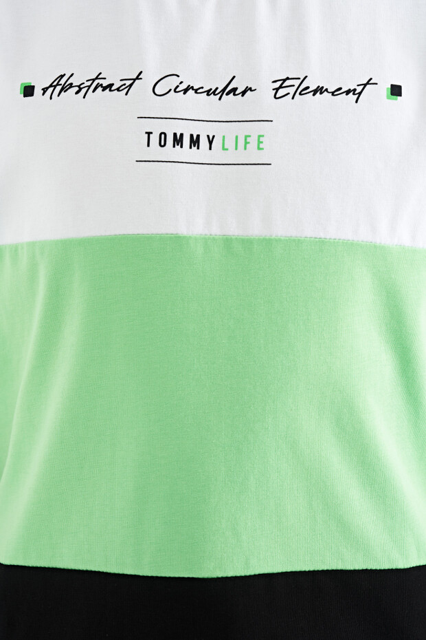 Siyah Renk Bloklu O Yaka Baskı Detaylı Standart Kalıp Erkek Çocuk T-Shirt - 11135 - 5