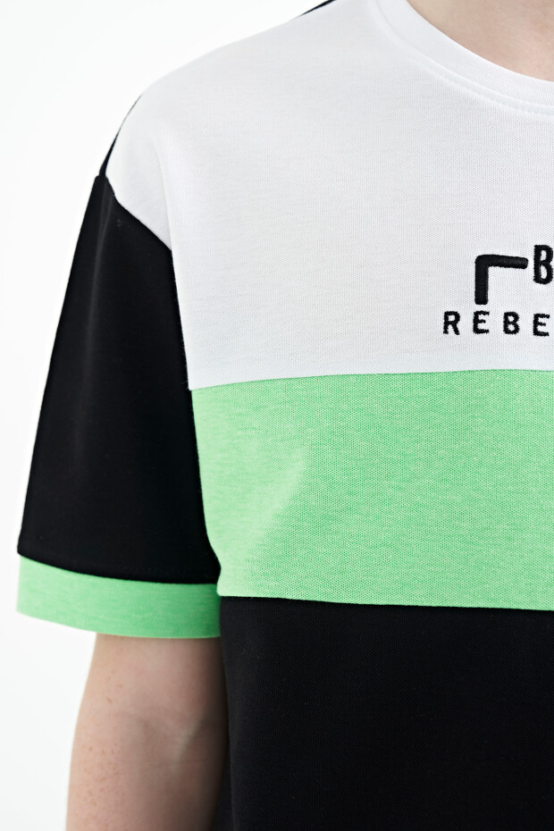 Siyah Renk Geçişli Nakışlı Oversize Erkek Çocuk T-Shirt - 11159 - 9