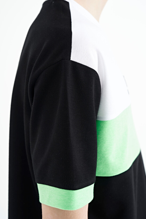 Siyah Renk Geçişli Nakışlı Oversize Erkek Çocuk T-Shirt - 11159 - 11