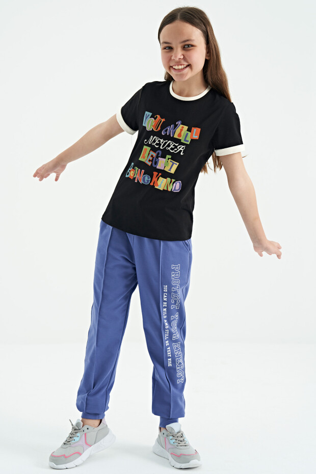 Siyah Renkli Yazı Detaylı O Yaka Rahat Form Kız Çocuk T-Shirt - 75109