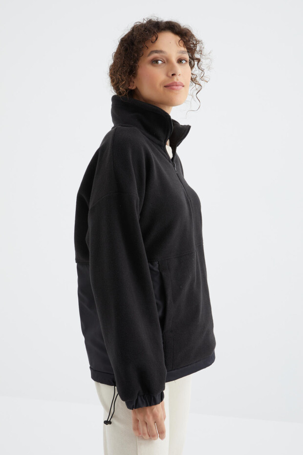 Siyah Yarım Fermuar Etek Ucu Büzgülü Dik Yaka Oversize Kadın Polar Sweatshirt - 97236 - 7