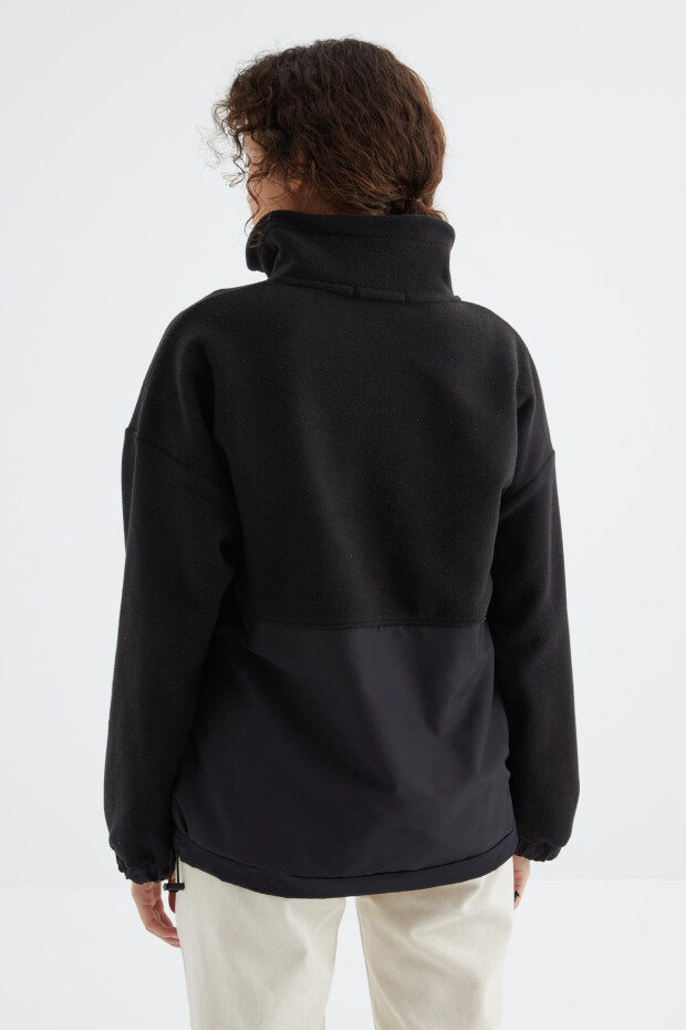 Siyah Yarım Fermuar Etek Ucu Büzgülü Dik Yaka Oversize Kadın Polar Sweatshirt - 97236 - 8
