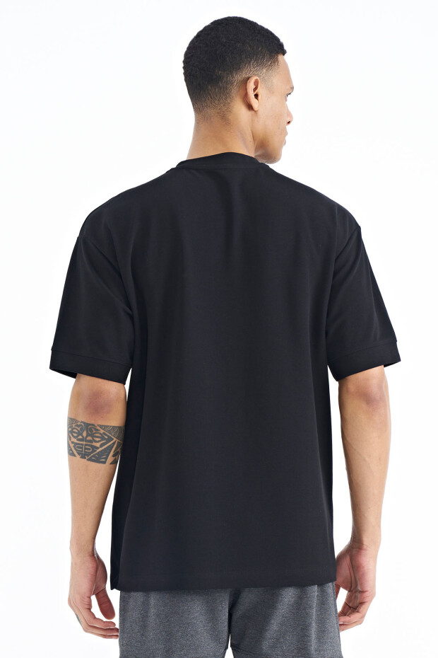 Siyah Yazı Baskı Detaylı O Yaka Oversize Erkek T-shirt - 88197