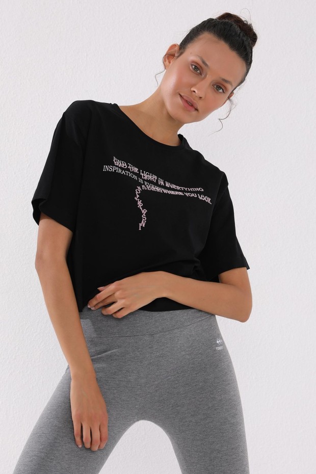 Siyah Yazı Baskılı Kısa O Yaka Kadın Oversize T-Shirt - 97135