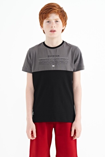 Siyah Yazı Baskılı Renk Bloklu Standart Kalıp O Yaka Erkek Çocuk T-Shirt - 11134 