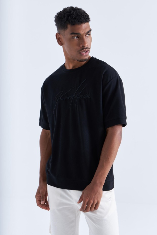 Siyah Yazı Nakışlı O Yaka Erkek Oversize T-Shirt - 88102