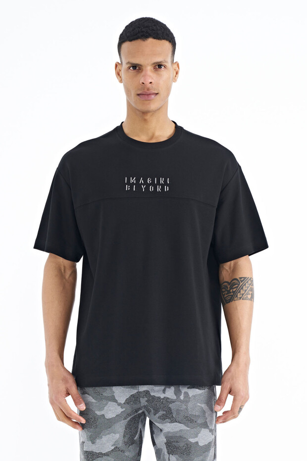 Siyah Yazı Nakışlı Oversize O Yaka Erkek T-Shirt - 88178