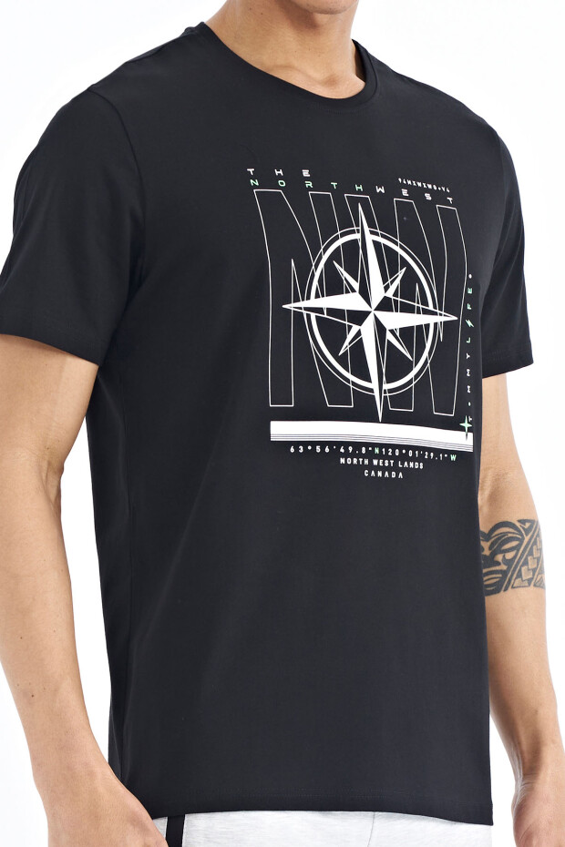 Siyah Yazı ve Pusula Baskılı Standart Kalıp O Yaka Erkek T-Shirt - 88173