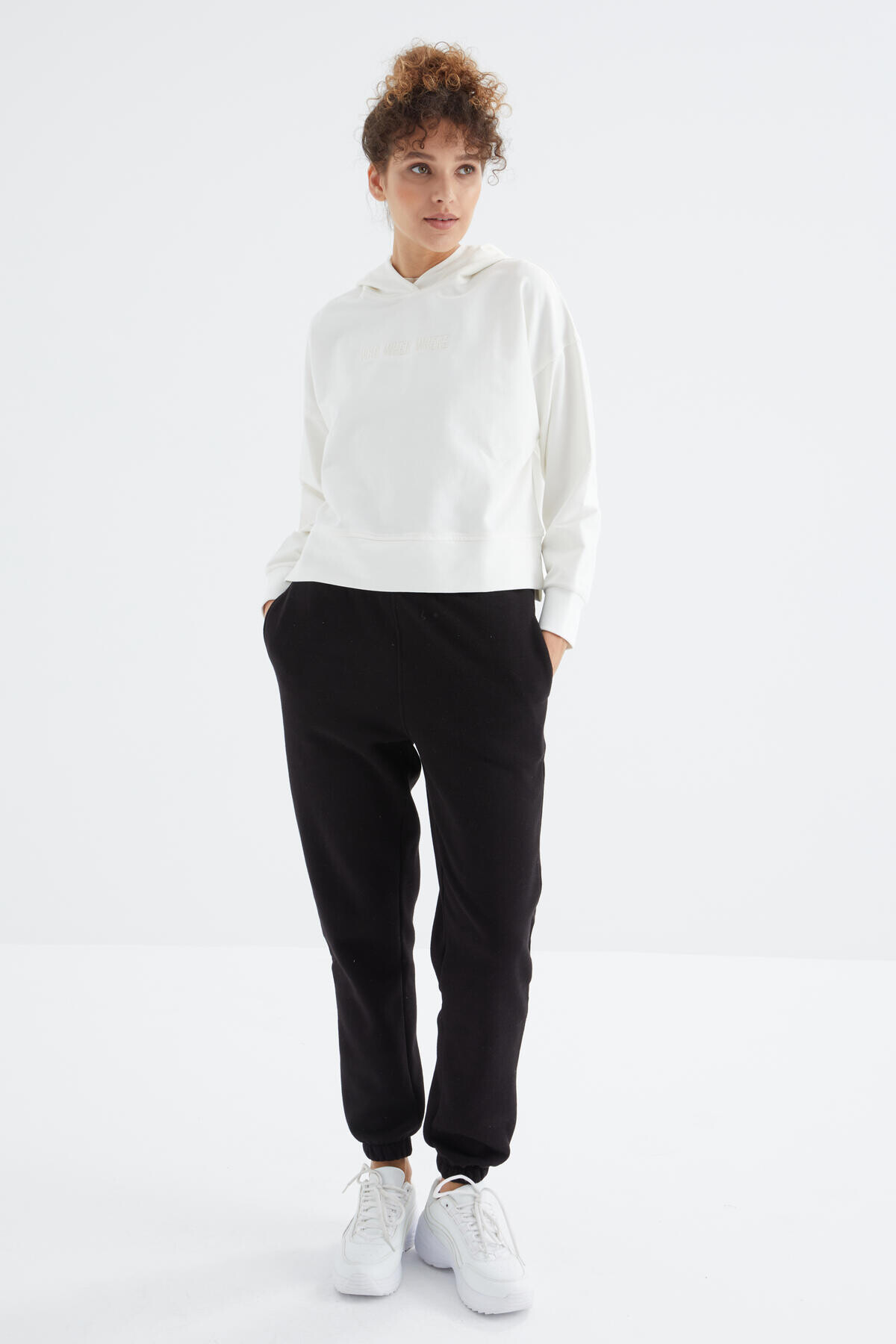 Siyah Yüksek Bel Şardonlu 3 İplik PamukluBasic Kadın Eşofman Alt - 94624 - TOMMYLIFE