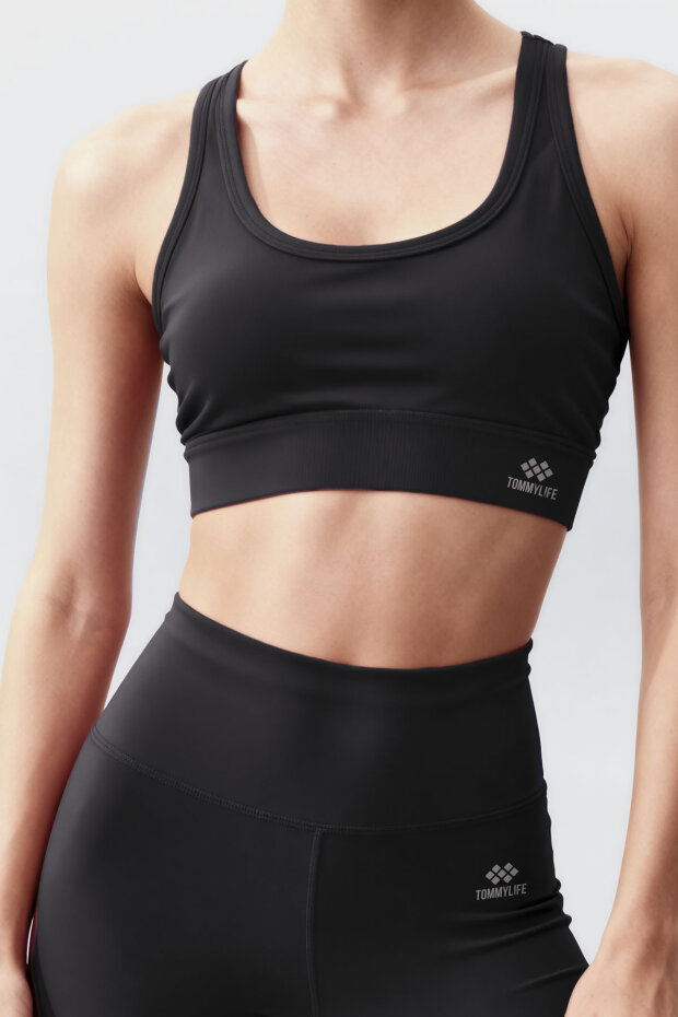 Siyah Yüksek Bel Toparlayıcı Çapraz Sırt Detaylı Slim Fit Kadın Tayt Takım - 95283 - 3