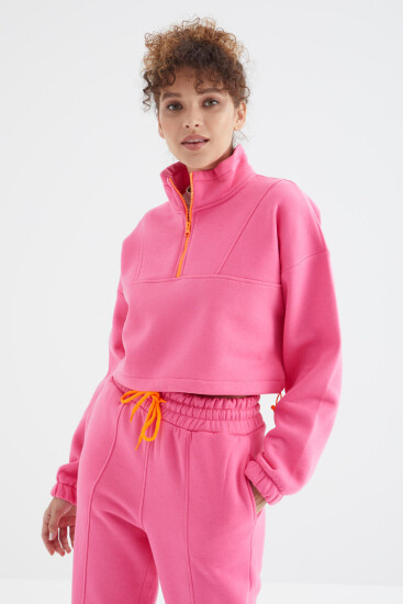 Şeker Pembe Düşük Omuzlu Beli Büzgülü Yarım Boy Fermuarlı Oversıze Kadın Eşofman Takım - 95321 - TOMMYLIFE (1)