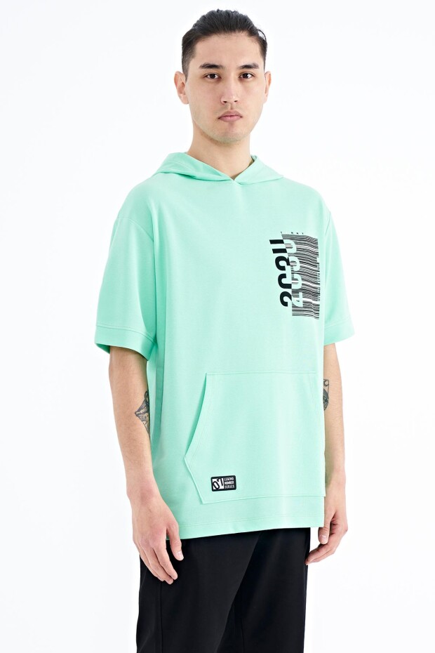 Su Yeşili Kapüşonlu Baskılı Kanguru Cepli Oversize Erkek T-shirt - 88196