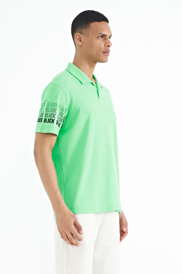 Su Yeşili Kol Baskı Detaylı Polo Yaka Standart Form Erkek T-shirt - 88240 - 4