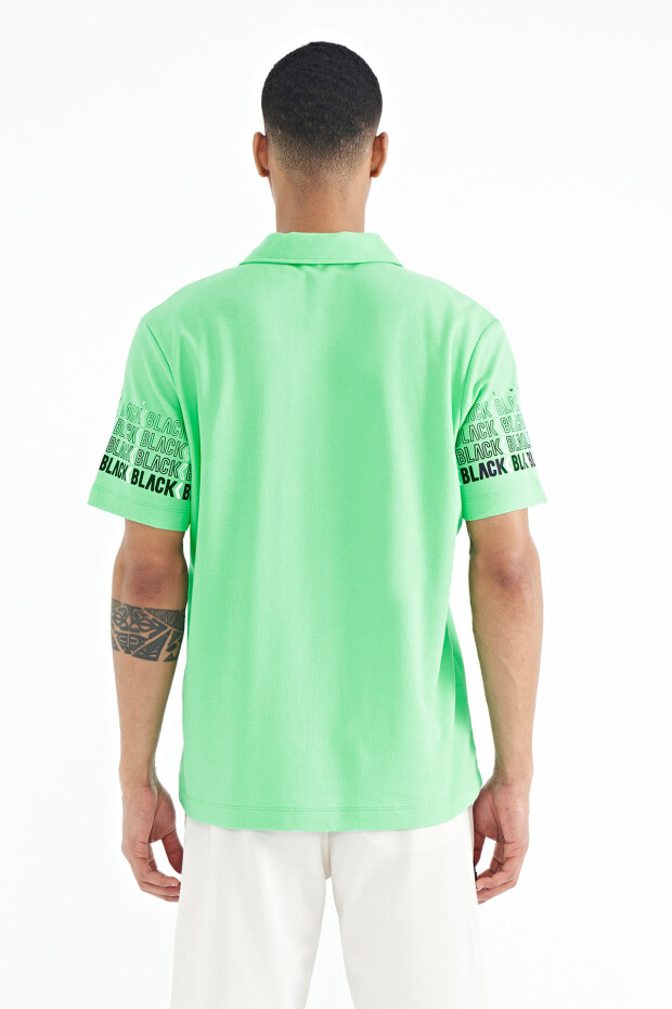 Su Yeşili Kol Baskı Detaylı Polo Yaka Standart Form Erkek T-shirt - 88240