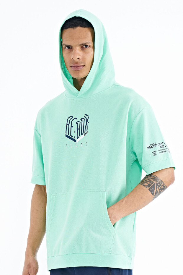 Su Yeşili Kol ve Ön Baskılı Kapüşonlu Oversize Erkek T-shirt - 88194