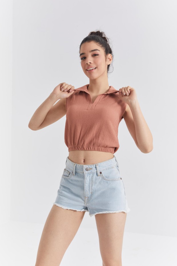 Tarçın Polo Yaka Beli Lastikli Bürümcük Kumaş Kadın Crop Top T-Shirt - 97223