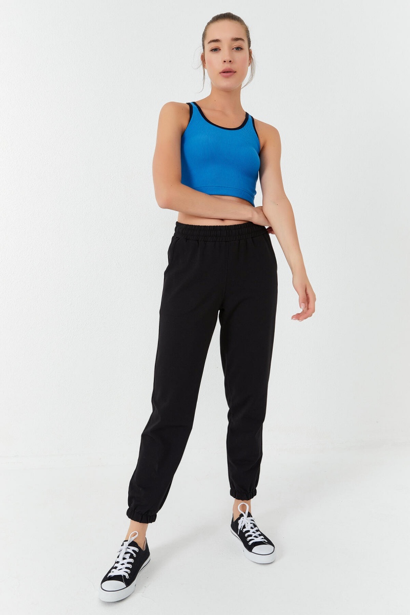 Turkuaz Basic Sıfır Kol Dar Kalıp U Yaka Kadın Crop Top Atlet - 97160