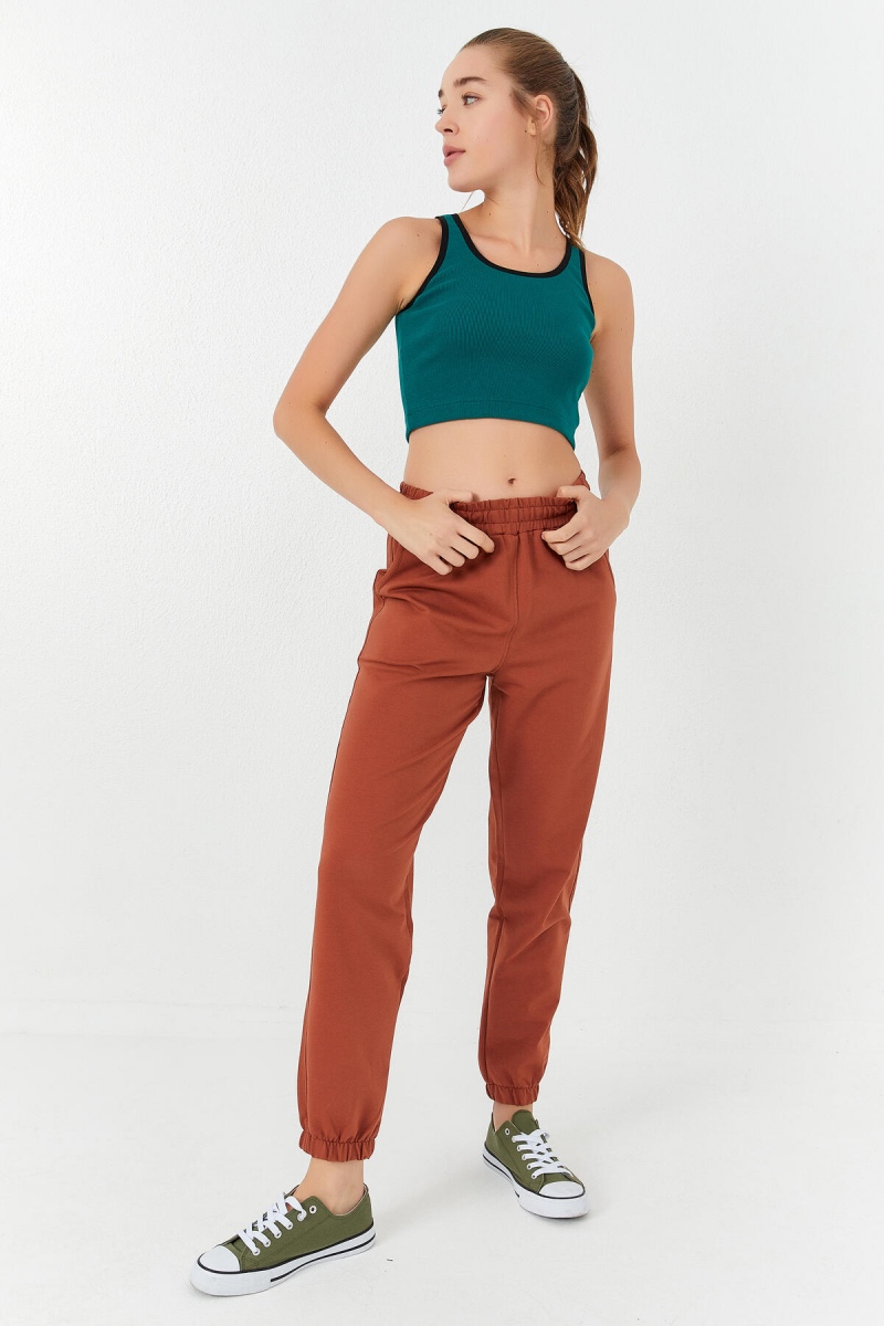 Yeşil Basic Sıfır Kol Dar Kalıp U Yaka Kadın Crop Top Atlet - 97160