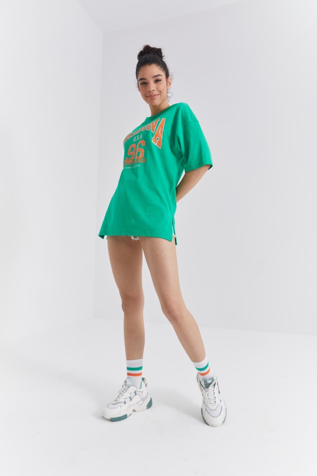 Yeşil Büyük Yazı Baskılı O Yaka Oversize Düşük Omuz Kadın T-Shirt - 97218
