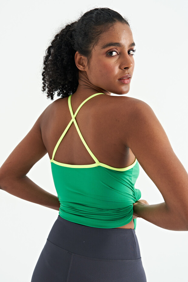 Yeşil Sırt Çarpraz Askı Detaylı Standart Kalıp Kadın Spor Atlet - 97261