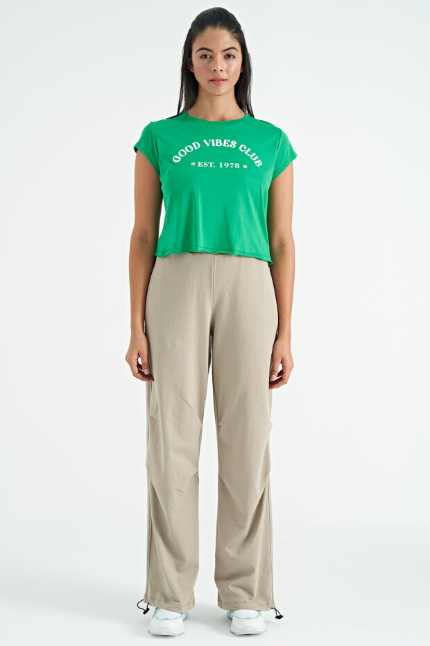 Yeşil Yazı Baskılı Rahat Kalıp O Yaka Kadın Basıc T-Shirt - 02255