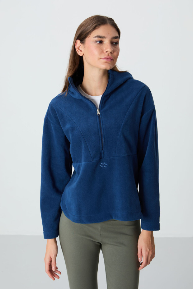 Parlament Kalın Yumuşak Dokulu Kapüşonlu Standart Kalıp Nakışlı Polar Kadın Sweatshirt -97286 - 6