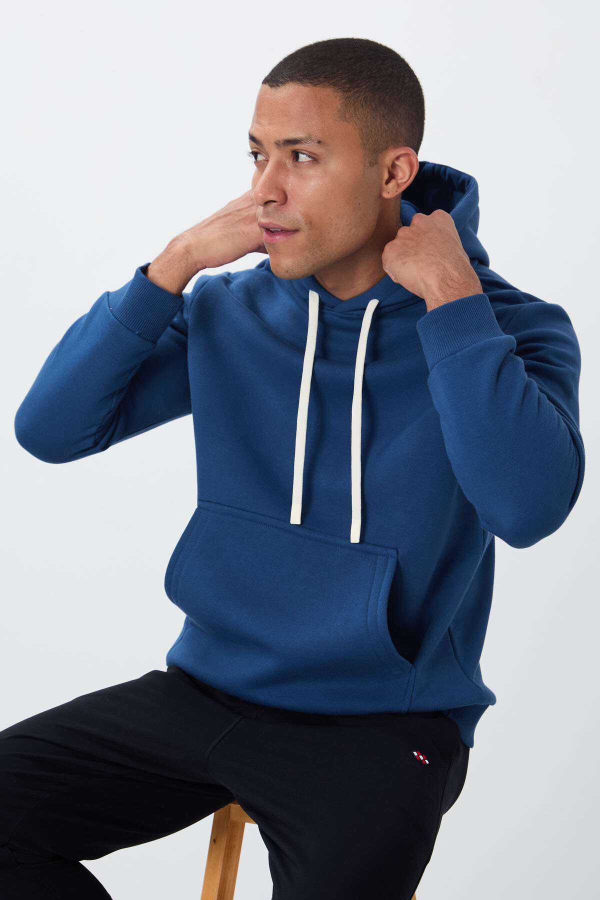 Parlament Pamuklu Kalın İçi Tüylü Yumuşak Dokulu Comfort Fit Nakışlı Erkek Sweatshirt - 88419 - TOMMYLIFE
