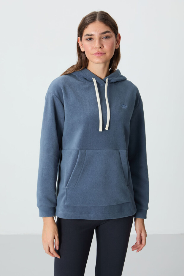 Petrol Kalın Yumuşak Dokulu Kapüşonlu Rahat Form Nakışlı Polar Kadın Sweatshirt - 97292 - 4