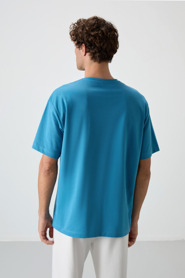 Petrol Mavi Pamuklu Kalın Yüzeyi Dokulu Oversize Fit Baskılı Erkek T-Shirt - 88364 - 5