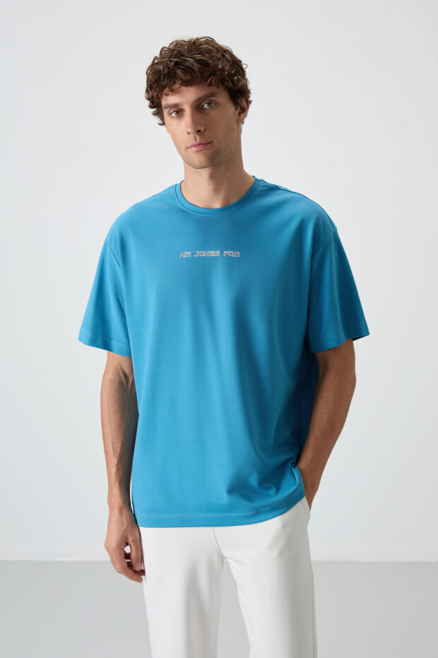 Petrol Mavi Pamuklu Kalın Yüzeyi Dokulu Oversize Fit Baskılı Erkek T-Shirt - 88364 - 1