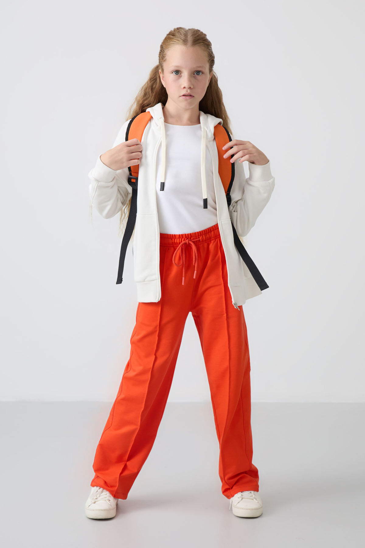Portakal Cepli Ön Dikiş Detaylı Geniş Paça Kız Çocuk Eşofman Altı -75144 - TOMMYLIFE