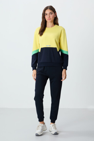 Sarı Kompakt Pamuklu Kalın Pürüzsüz Dokulu O Yaka Oversize Fit Kadın Sweatshirt - 97289 